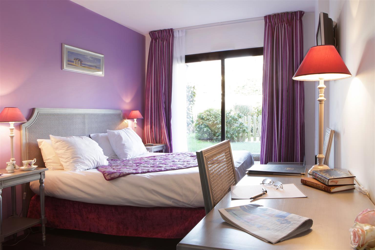 Best Western Plus Hostellerie Du Vallon Trouville-sur-Mer Bagian luar foto