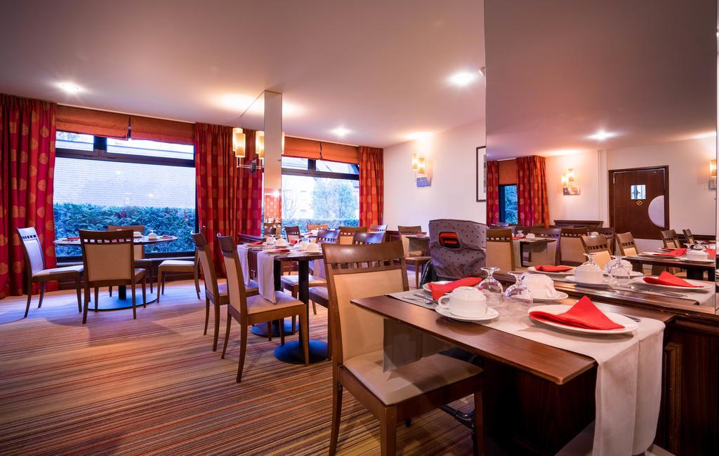 Best Western Plus Hostellerie Du Vallon Trouville-sur-Mer Bagian luar foto