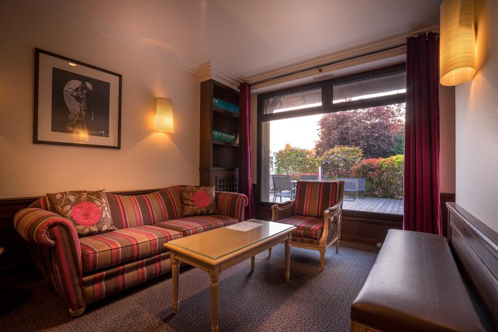 Best Western Plus Hostellerie Du Vallon Trouville-sur-Mer Bagian luar foto