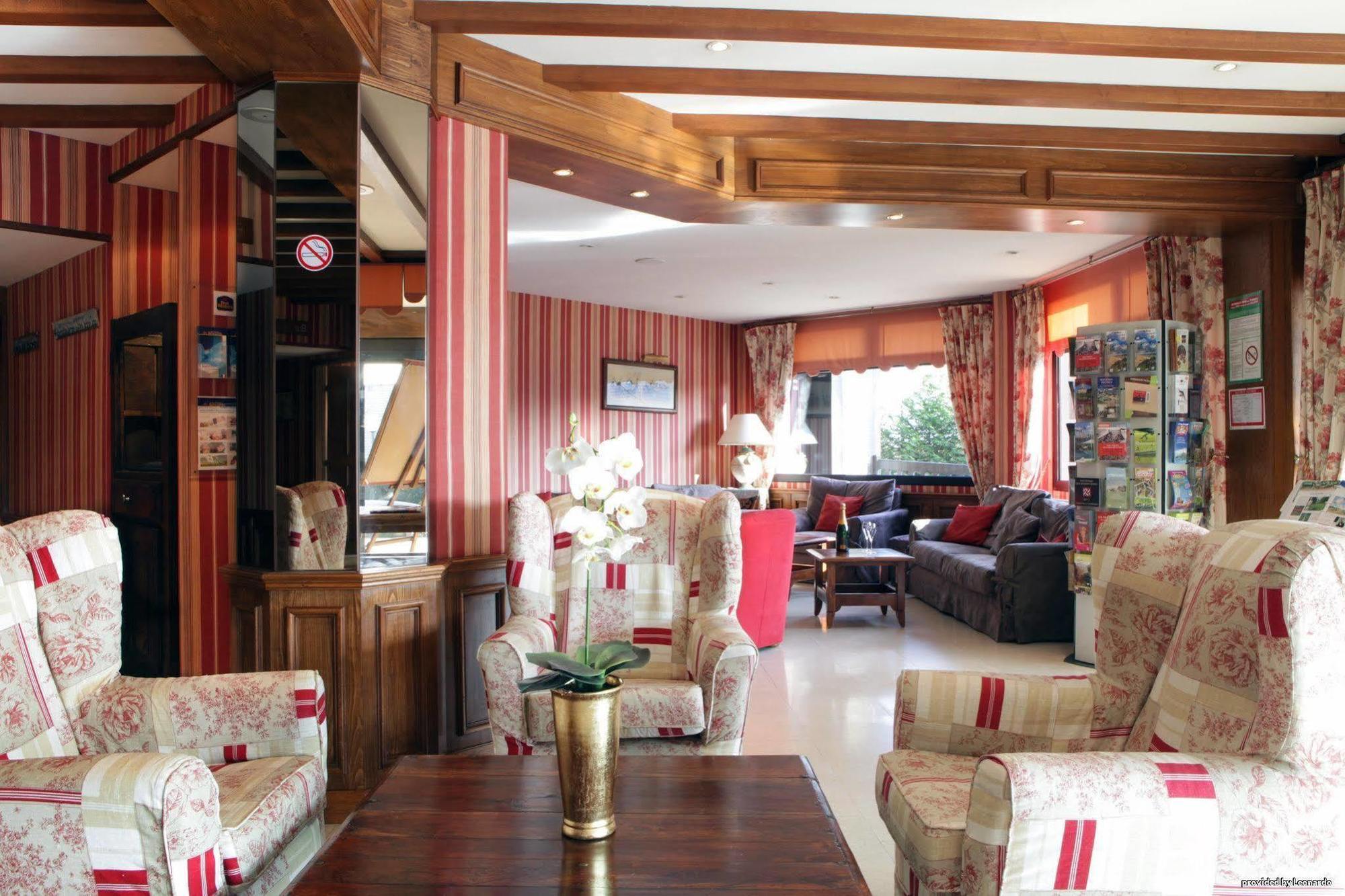 Best Western Plus Hostellerie Du Vallon Trouville-sur-Mer Bagian luar foto